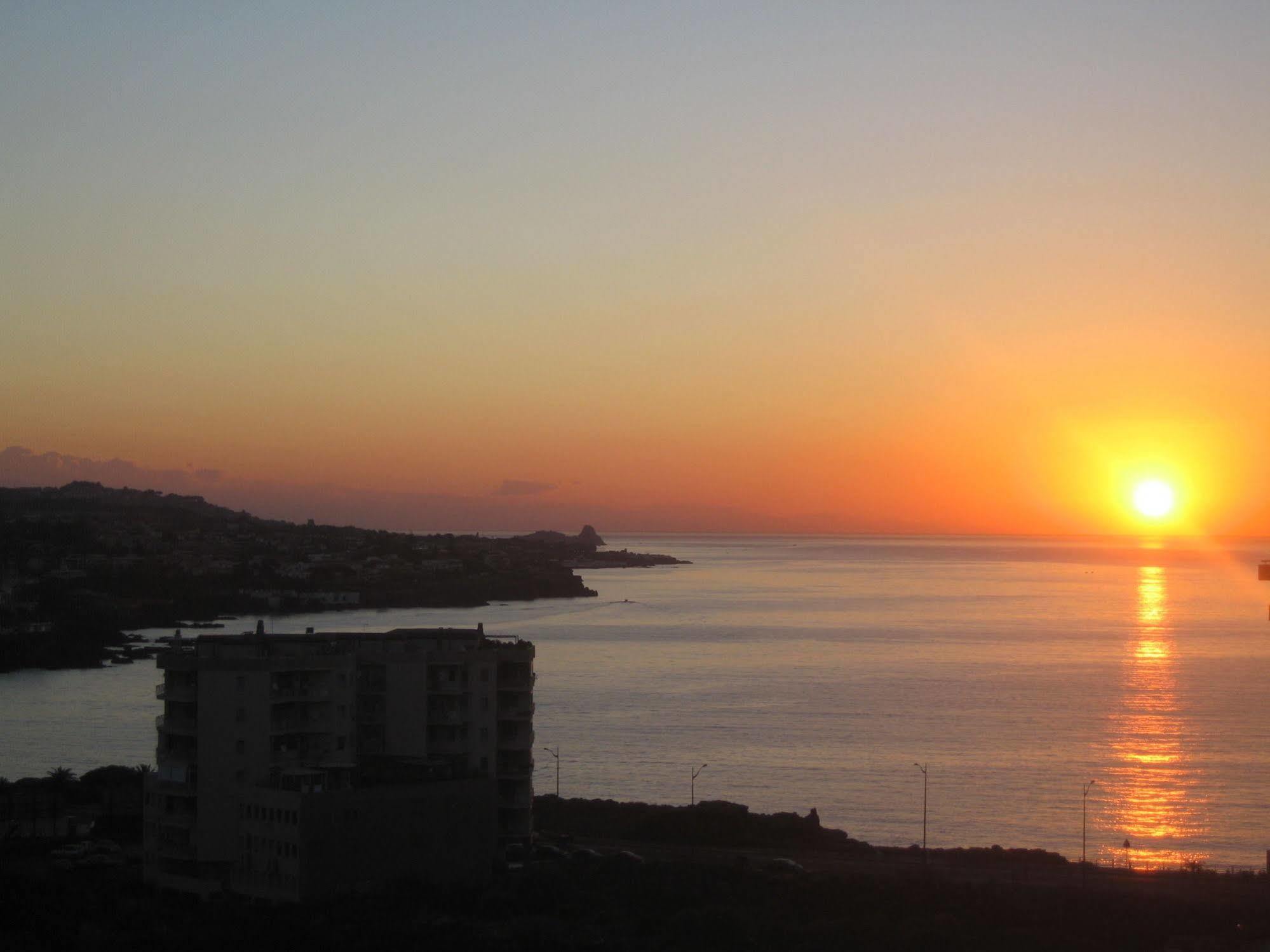 B&B Lognina Lungomare Catania Bagian luar foto